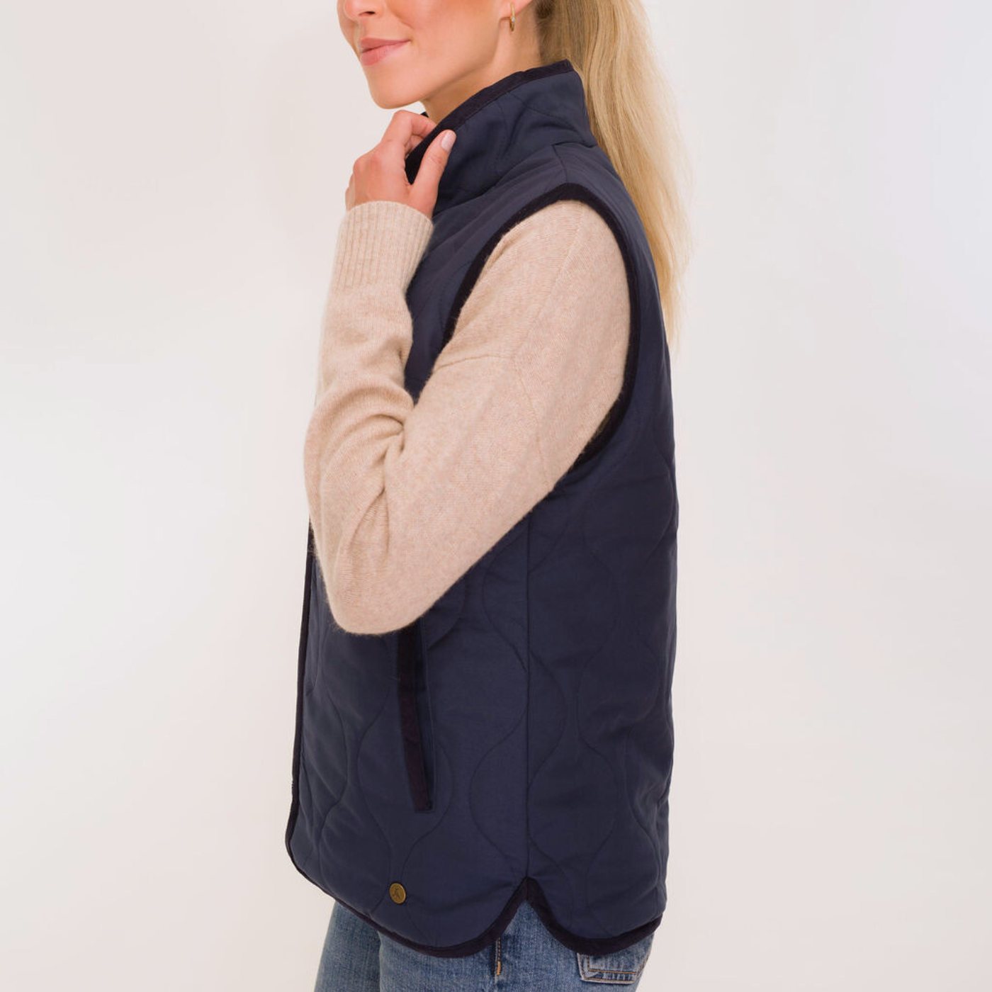 Hicks & Brown Clothing The Timworth Gilet in Navy
