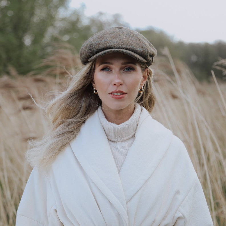 Hicks & Brown The Felsham Tweed Baker Boy Cap in Brown