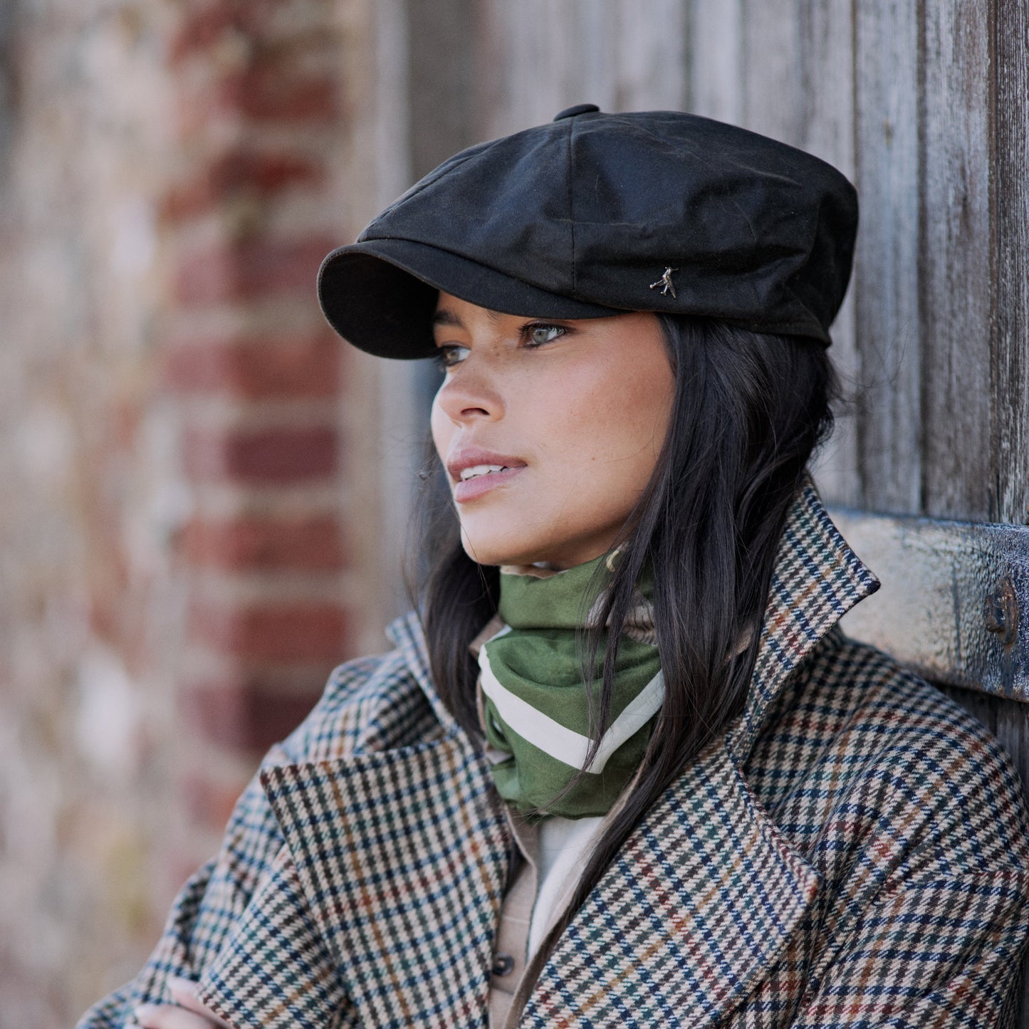 Hicks & Brown The Hengrave Wax Baker Boy Cap in Olive