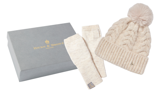 Hicks & Brown The Langham Beanie and Kersey Wrist Warmers in Oatmeal