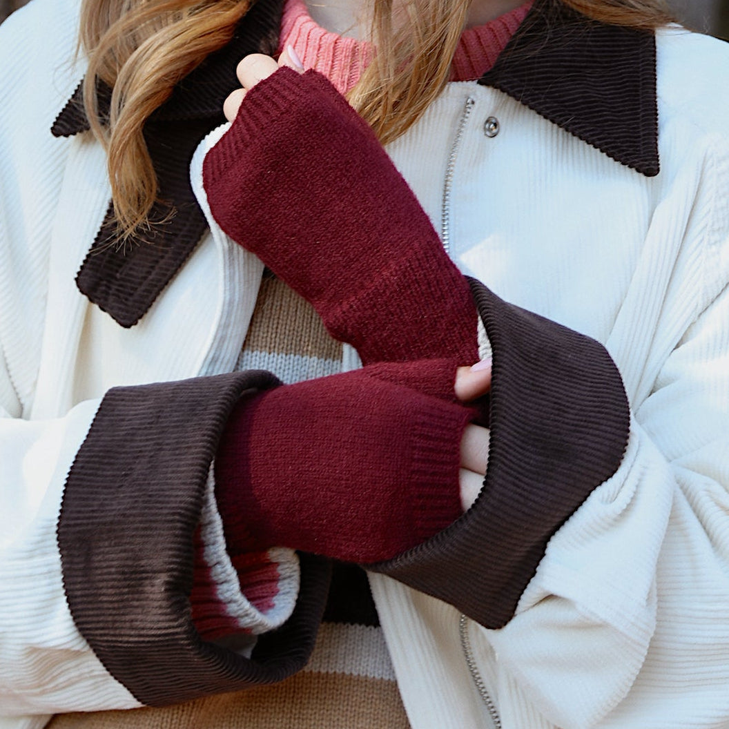 The Kersey Wrist Warmers in Plum