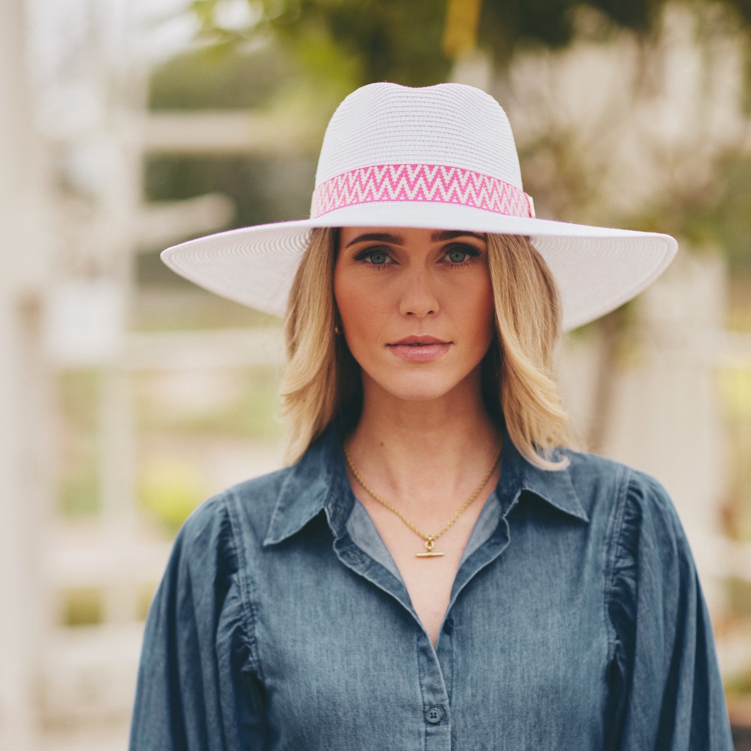 The Pebmarsh Fedora in White (Pink Aztec Ribbon)