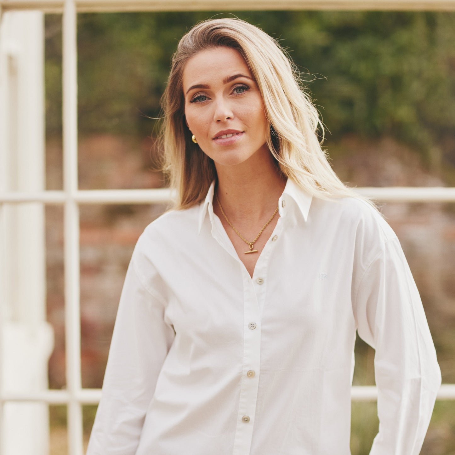 The Lara Cotton Shirt in White
