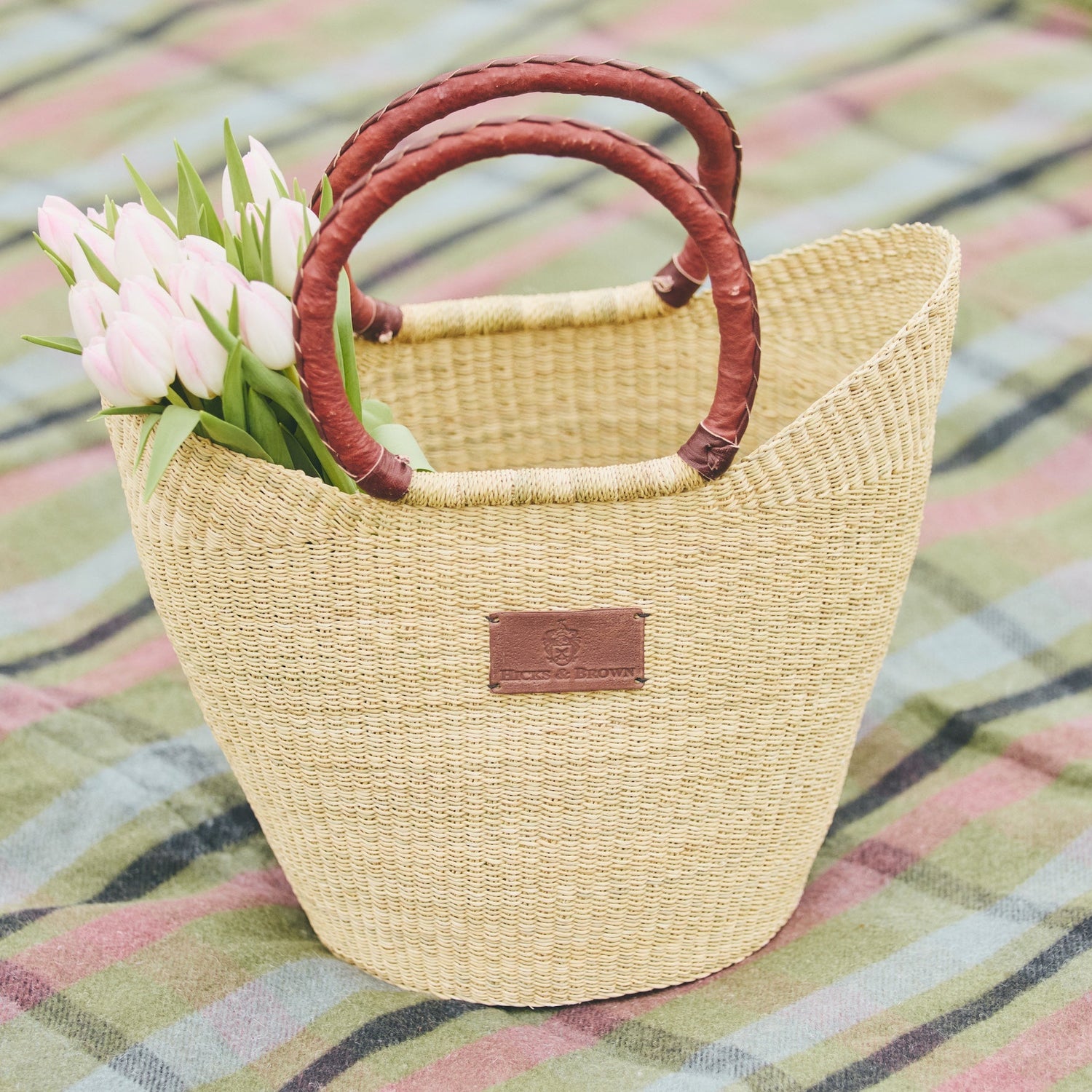 Hicks & Brown Straw Basket Bag in Natural