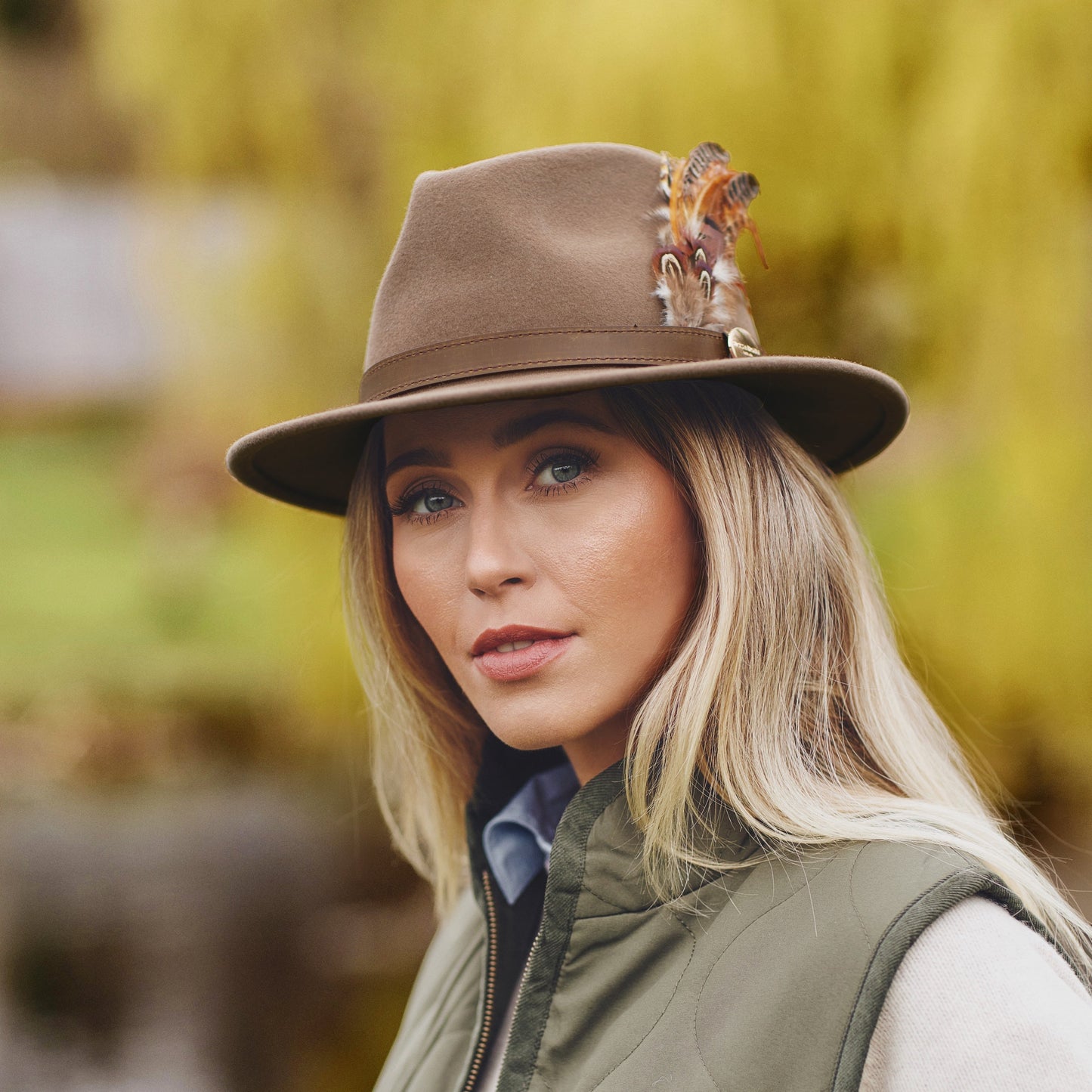 The Suffolk Fedora in Taupe (Bronze Feather)