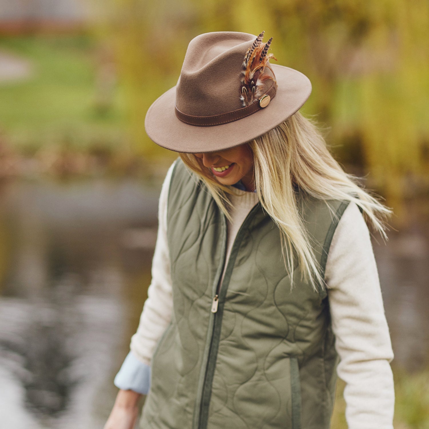 The Suffolk Fedora in Taupe (Bronze Feather)