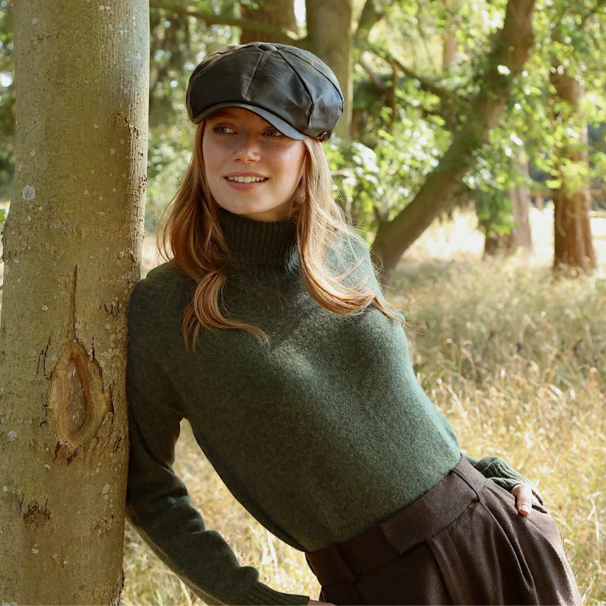 The Hengrave Wax Baker Boy Cap in Olive