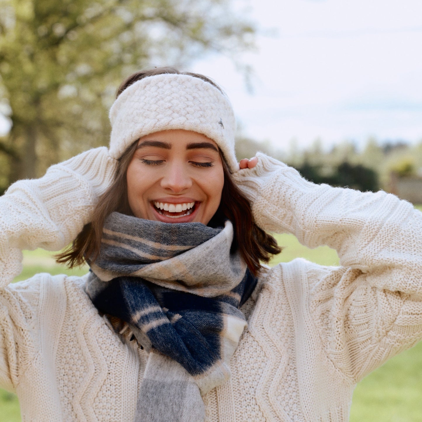 Hicks & Brown The Bircham Headband in Oatmeal