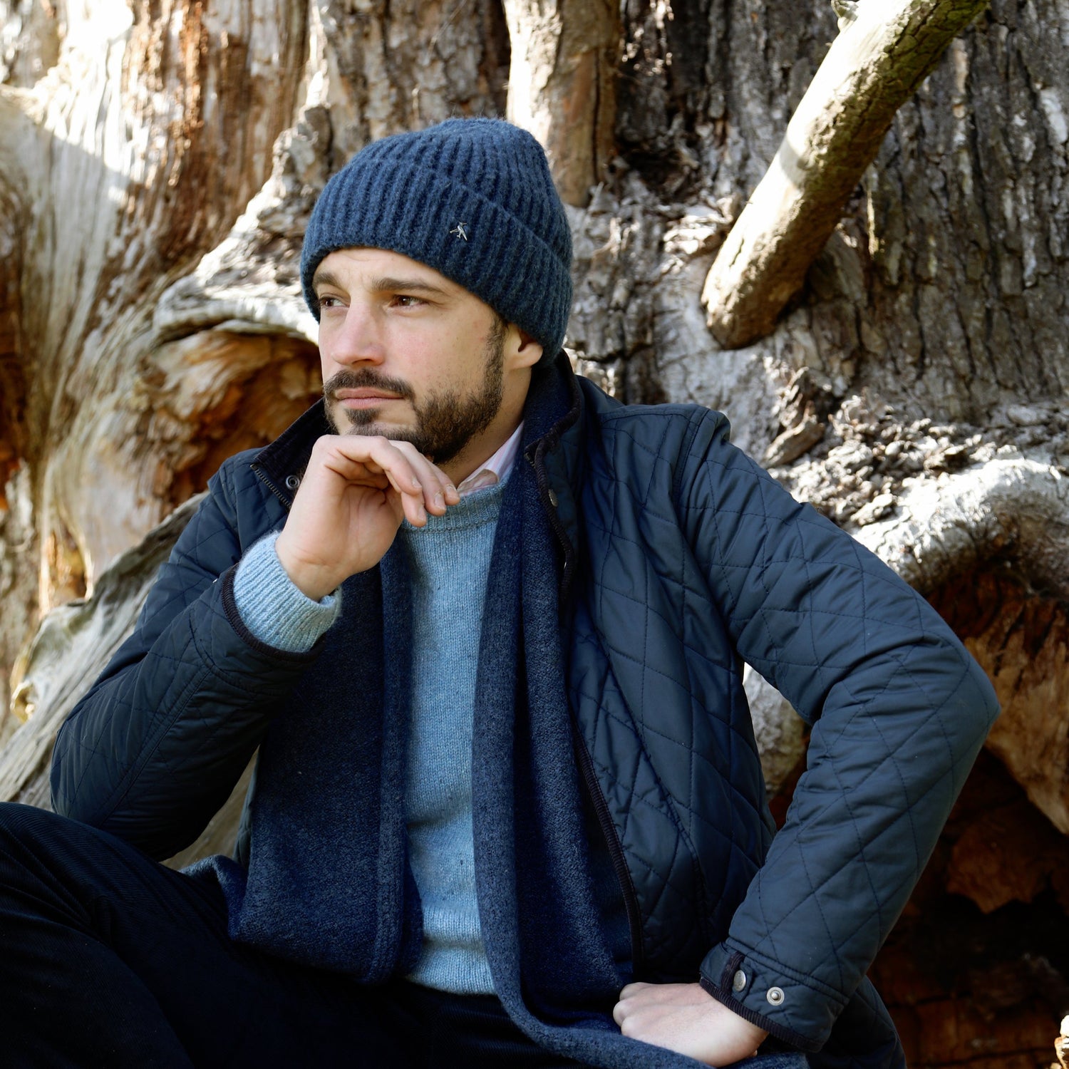 Hicks & Brown The Burwell Scarf in Airforce Blue