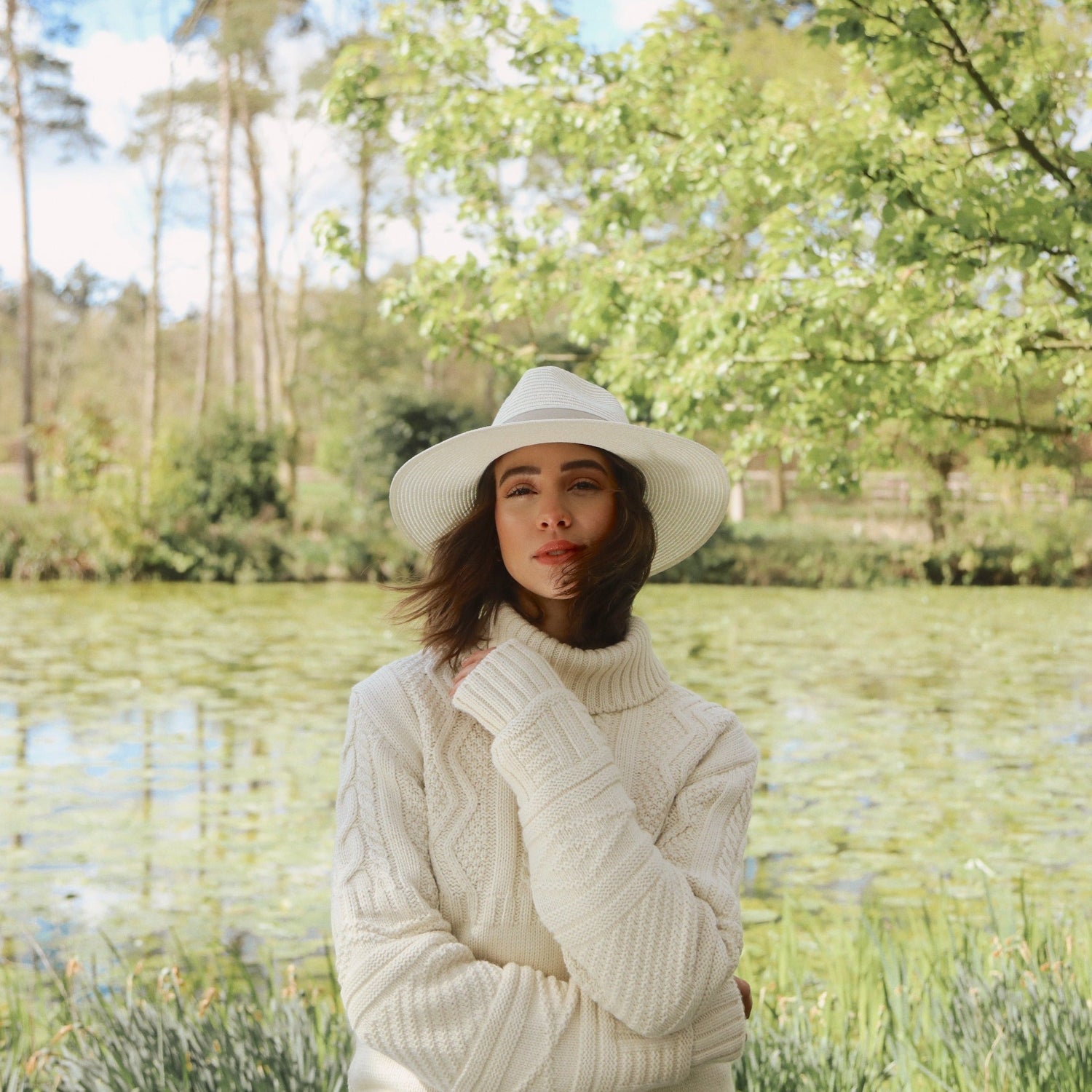 Hicks & Brown The Hemley Fedora Womens Hat in Cream