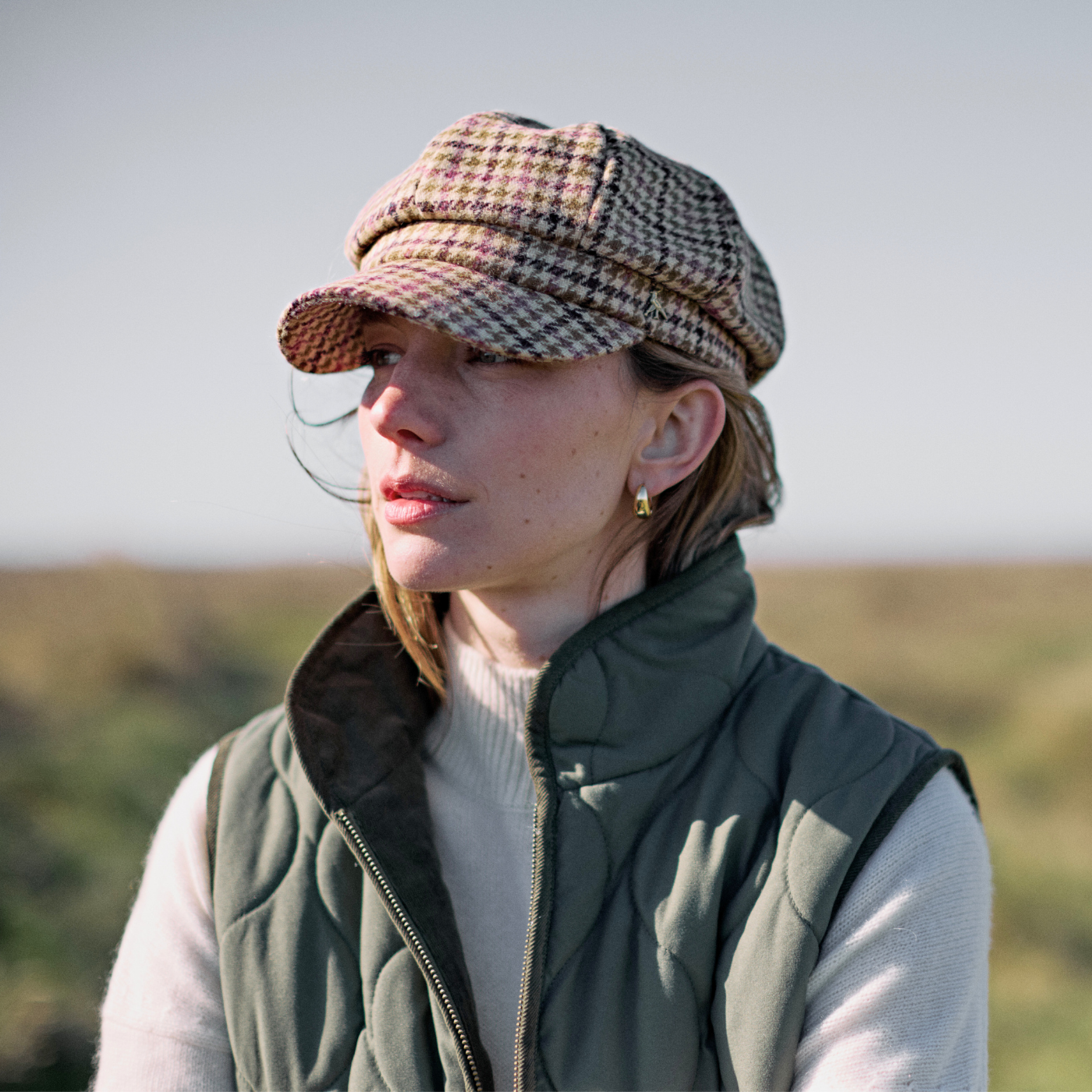 Hicks & Brown The Higham Tweed Ladies Baker Boy Cap in Mulberry