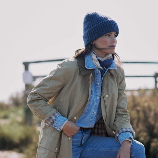 Hicks & Brown The Norton Rib Beanie in Airforce Blue