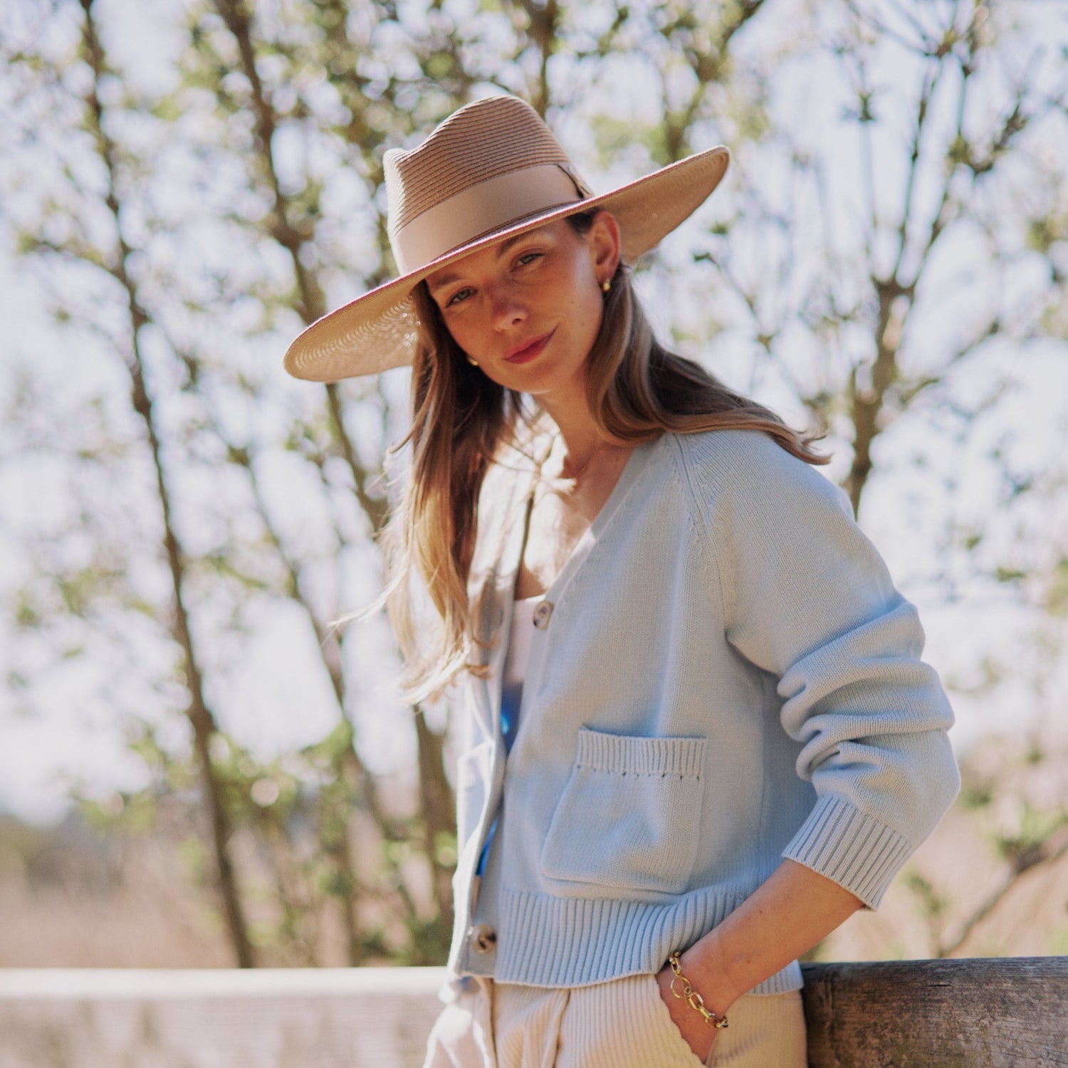 Hicks & Brown The Pebmarsh Fedora in Champagne