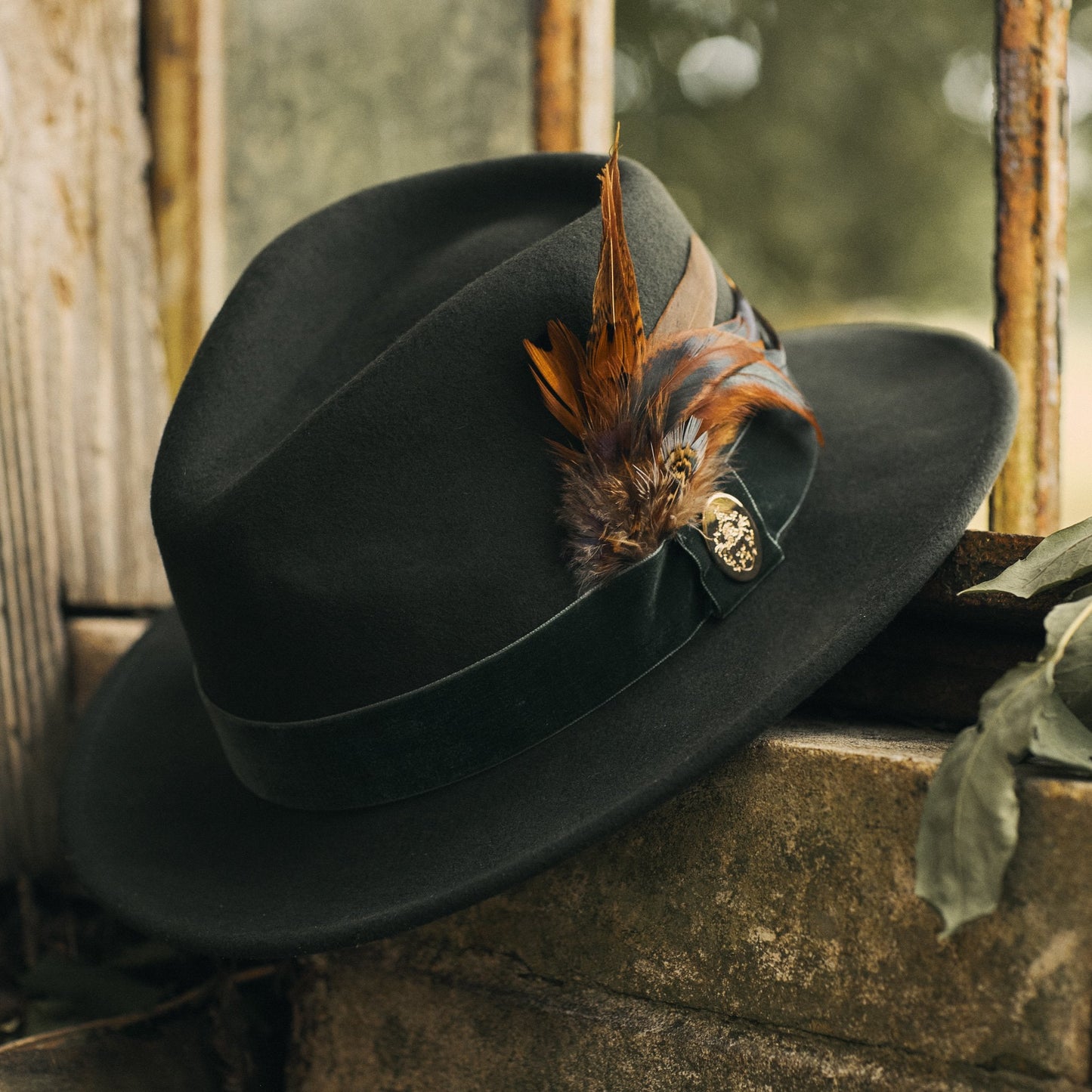 Olive green wide brim best sale hat