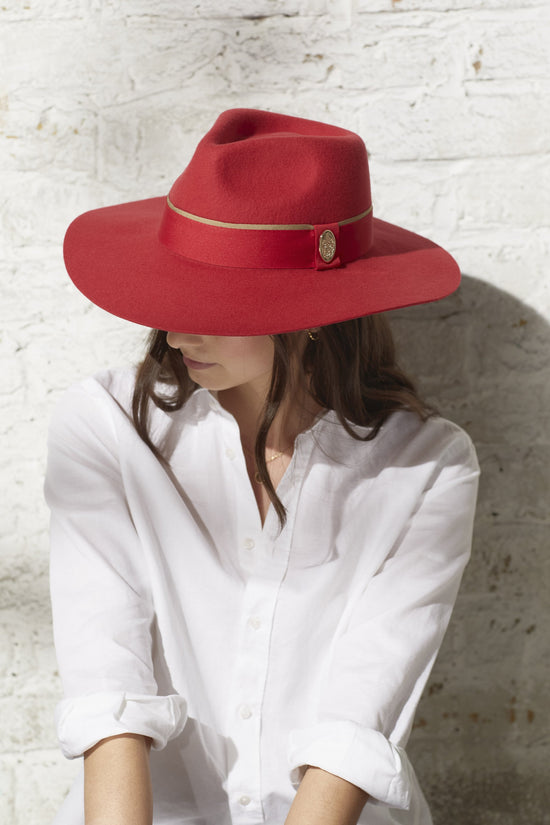 Hicks & Brown Fedora The Oxley Fedora in Berry