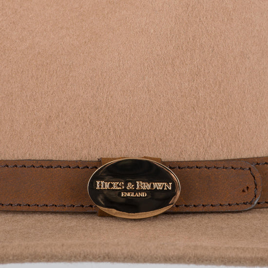 Hicks & Brown Fedora The Suffolk Fedora in Camel (No Feather)