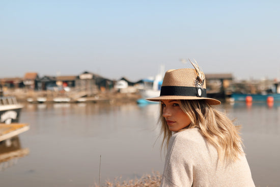 Hicks & Brown The Aldeburgh Fedora in Natural (Black Ribbon)
