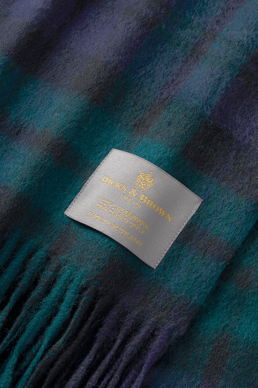 Hicks & Brown The Ashby Lambswool Scarf in Navy Check